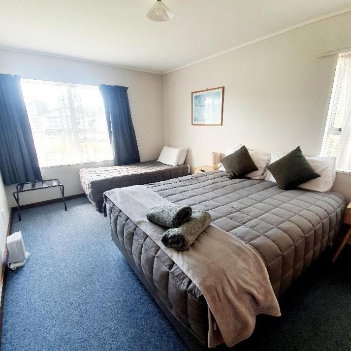 Chanel Court Motel Masterton Bagian luar foto