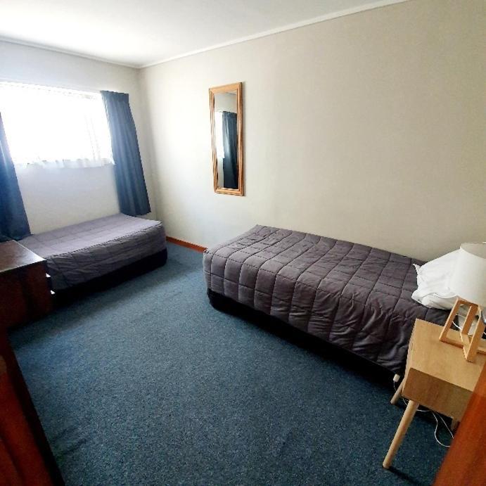 Chanel Court Motel Masterton Bagian luar foto