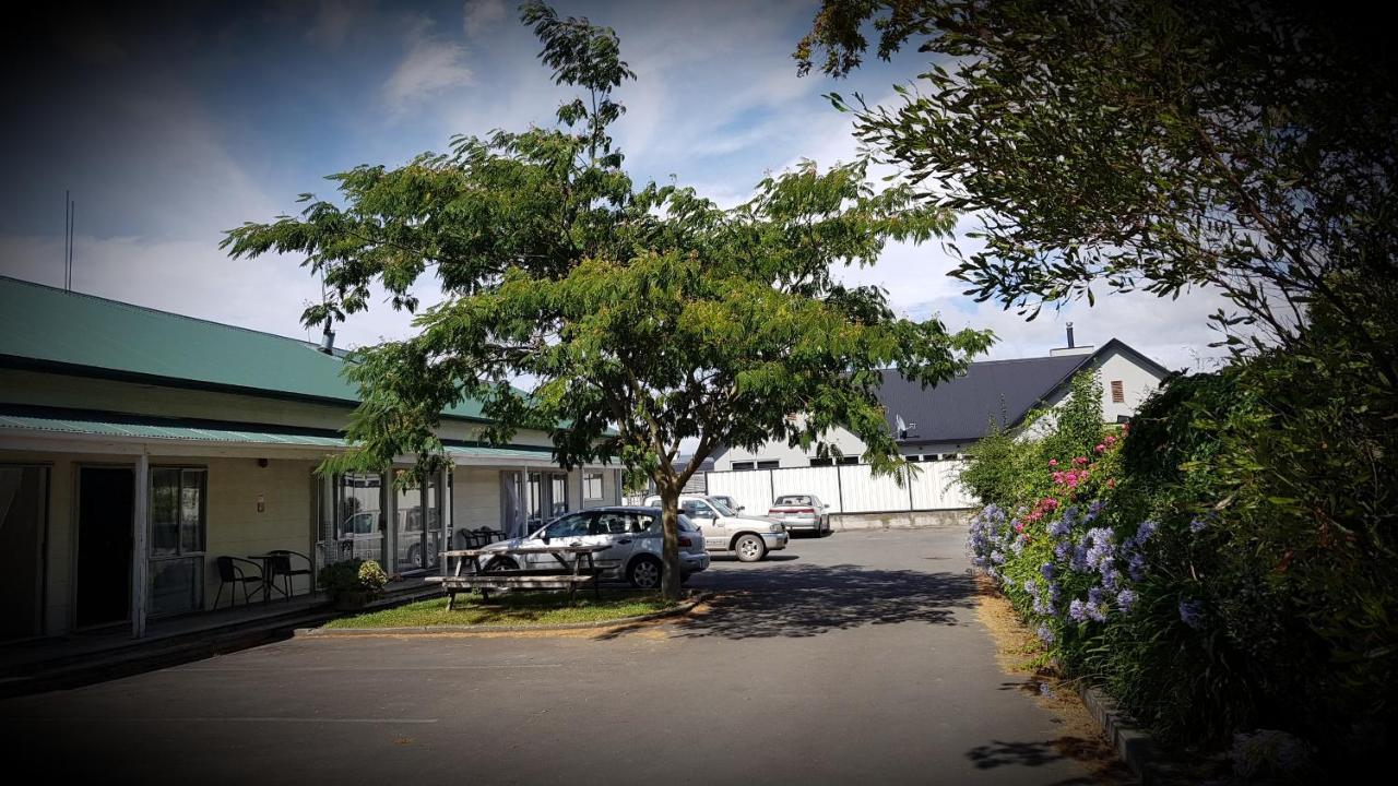 Chanel Court Motel Masterton Bagian luar foto